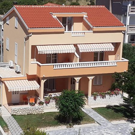 Apartmani Ruza Novalja Ngoại thất bức ảnh