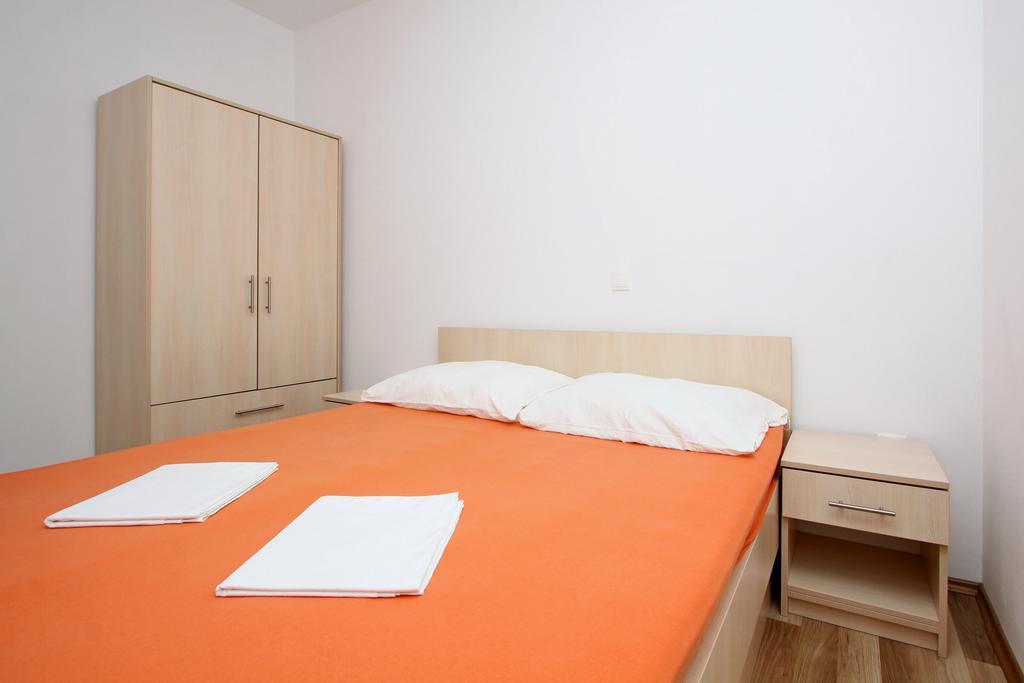 Apartmani Ruza Novalja Ngoại thất bức ảnh