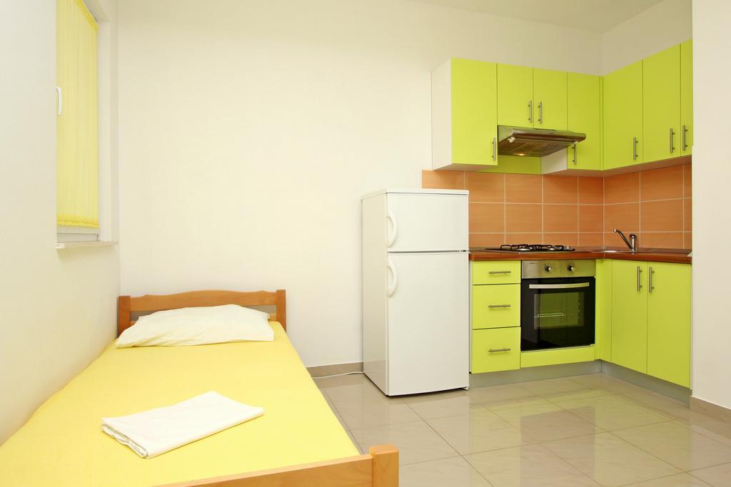 Apartmani Ruza Novalja Ngoại thất bức ảnh