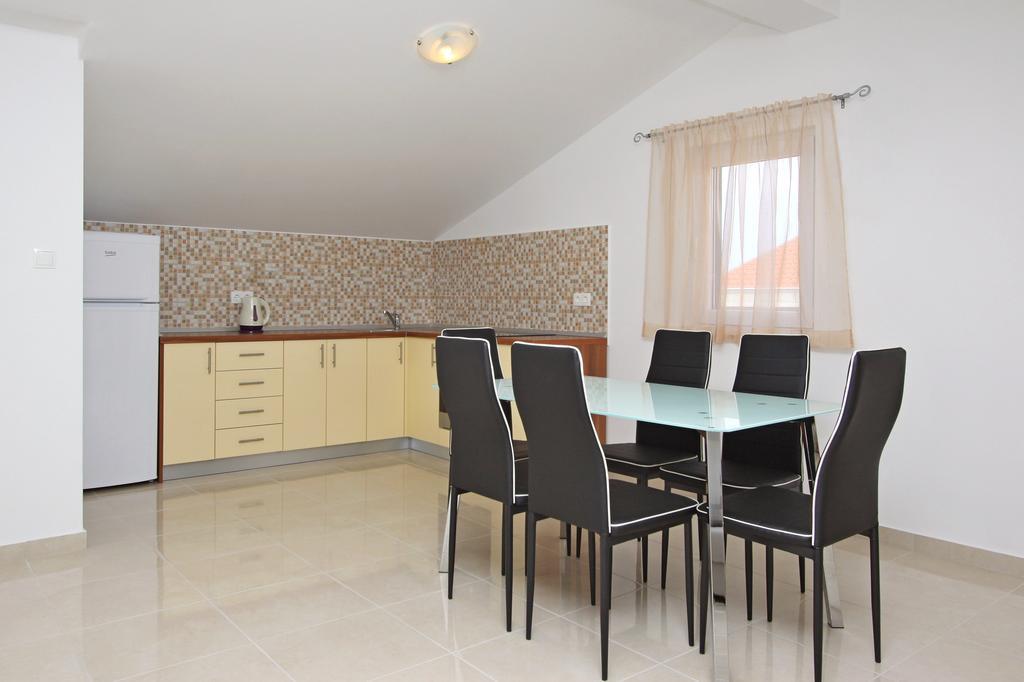 Apartmani Ruza Novalja Ngoại thất bức ảnh