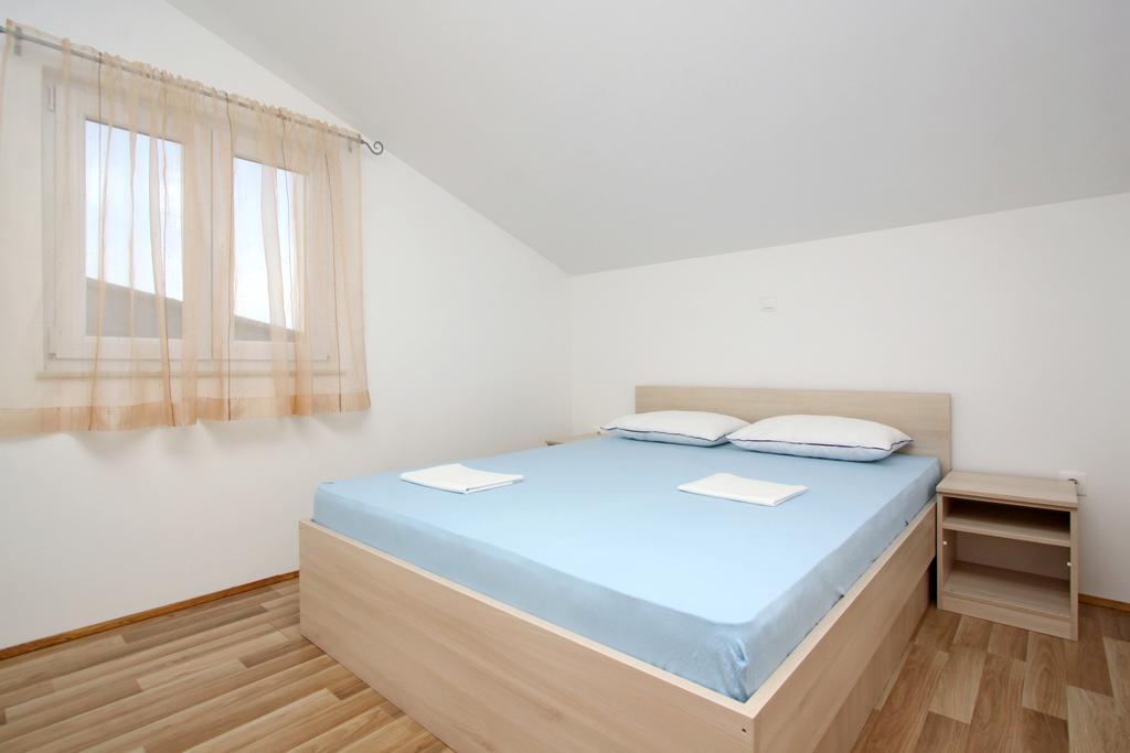 Apartmani Ruza Novalja Ngoại thất bức ảnh