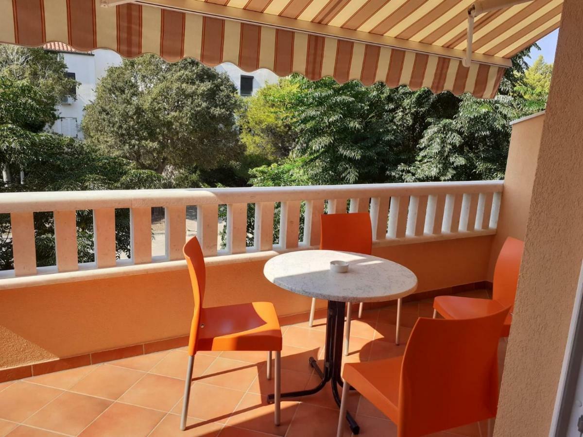Apartmani Ruza Novalja Ngoại thất bức ảnh